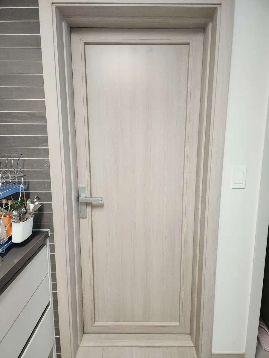 터닝도어 경첩 교체 — 경첩을 바꿀 터닝도어